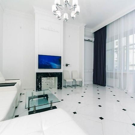 Vip Near Premier Palace & Arena City Київ Екстер'єр фото