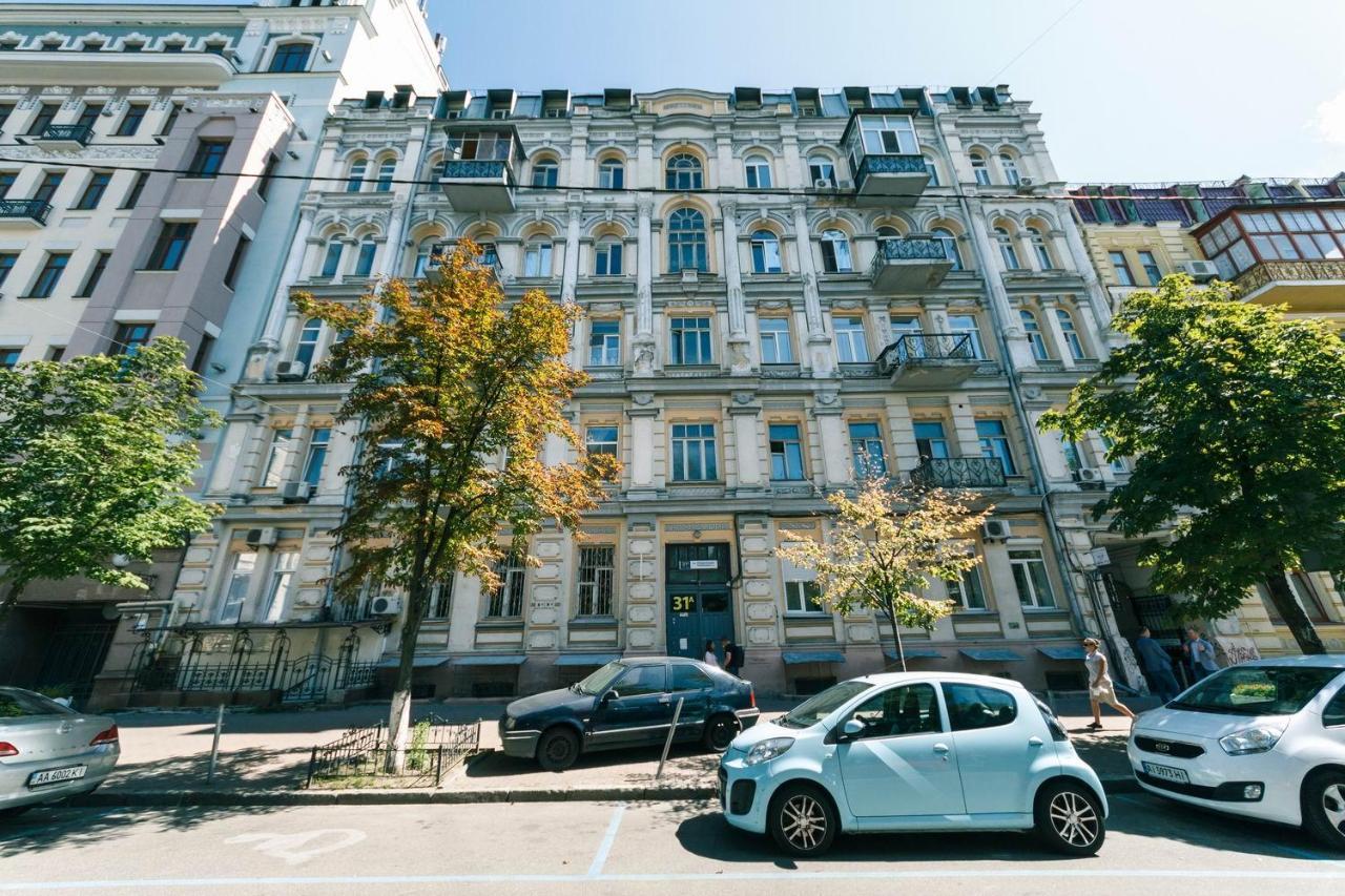 Vip Near Premier Palace & Arena City Київ Екстер'єр фото