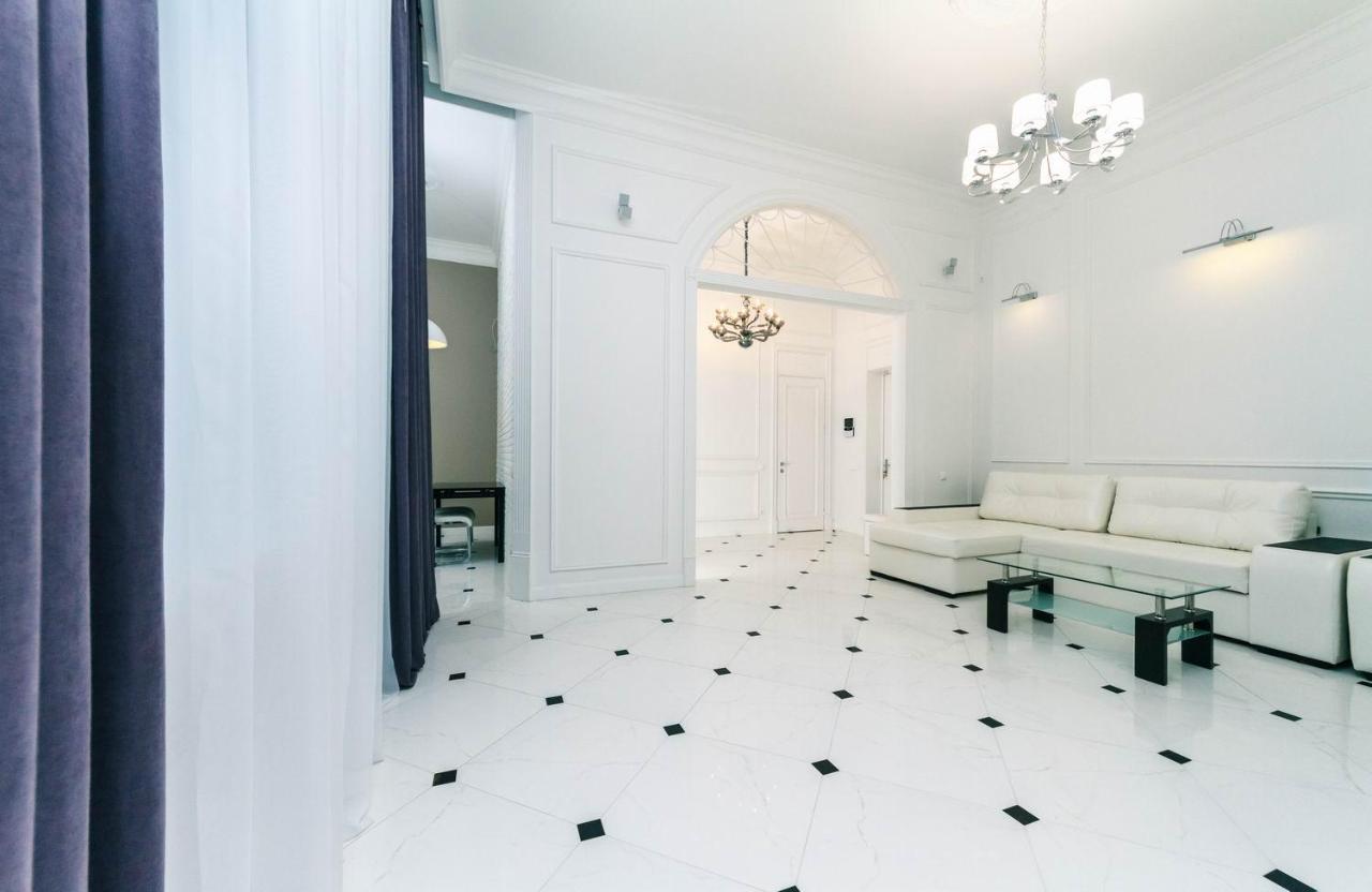 Vip Near Premier Palace & Arena City Київ Екстер'єр фото