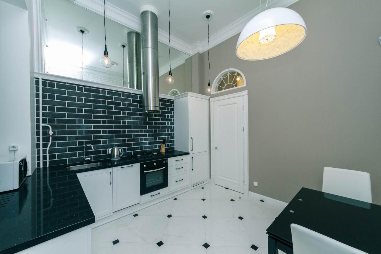 Vip Near Premier Palace & Arena City Київ Екстер'єр фото