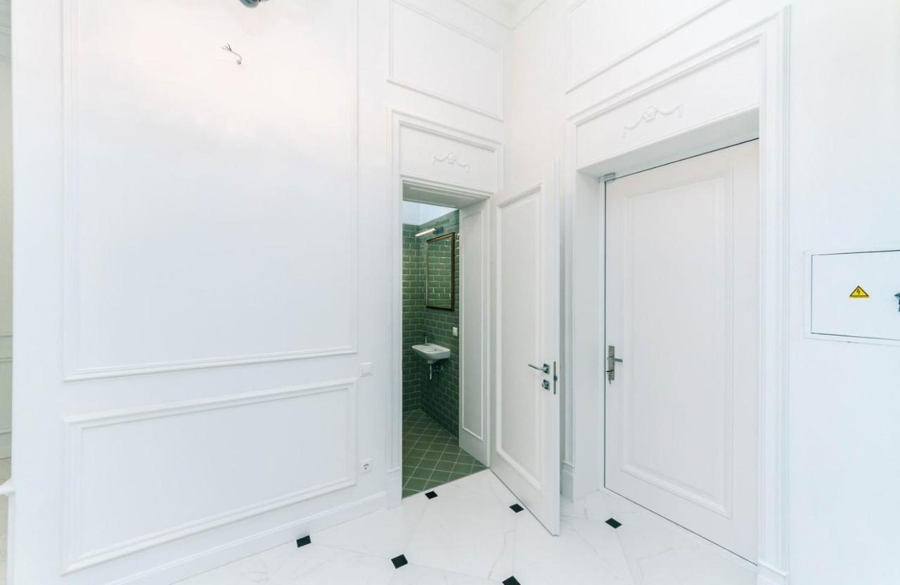 Vip Near Premier Palace & Arena City Київ Екстер'єр фото