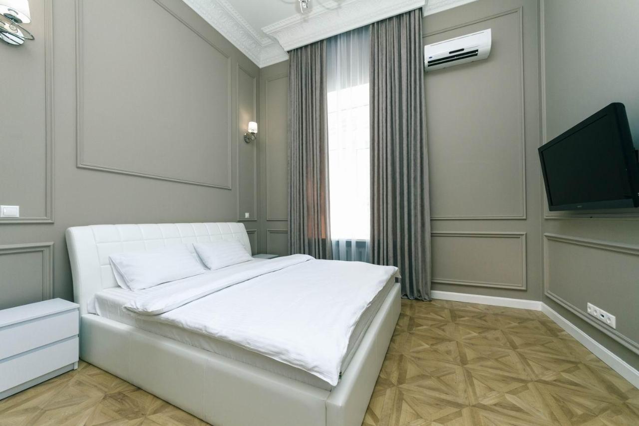 Vip Near Premier Palace & Arena City Київ Екстер'єр фото